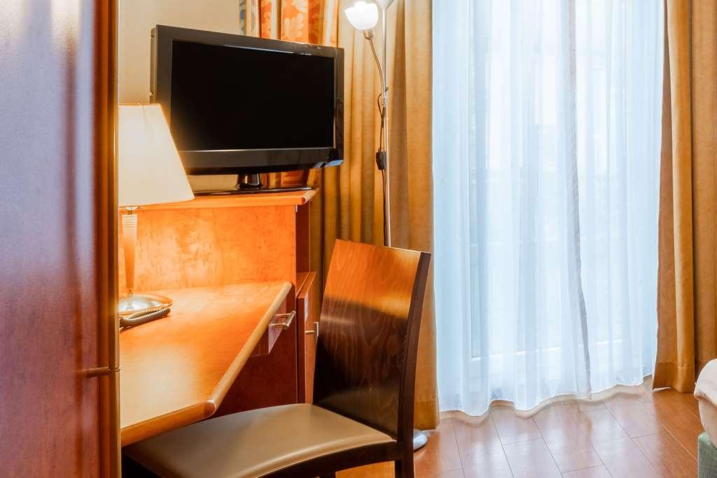 1, 2, Sleep Boardinghouse Unterschleissheim Zentrum 部屋 写真