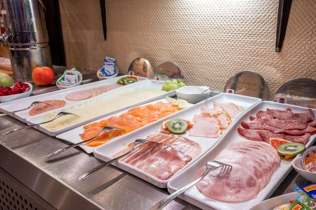 1, 2, Sleep Boardinghouse Unterschleissheim Zentrum レストラン 写真